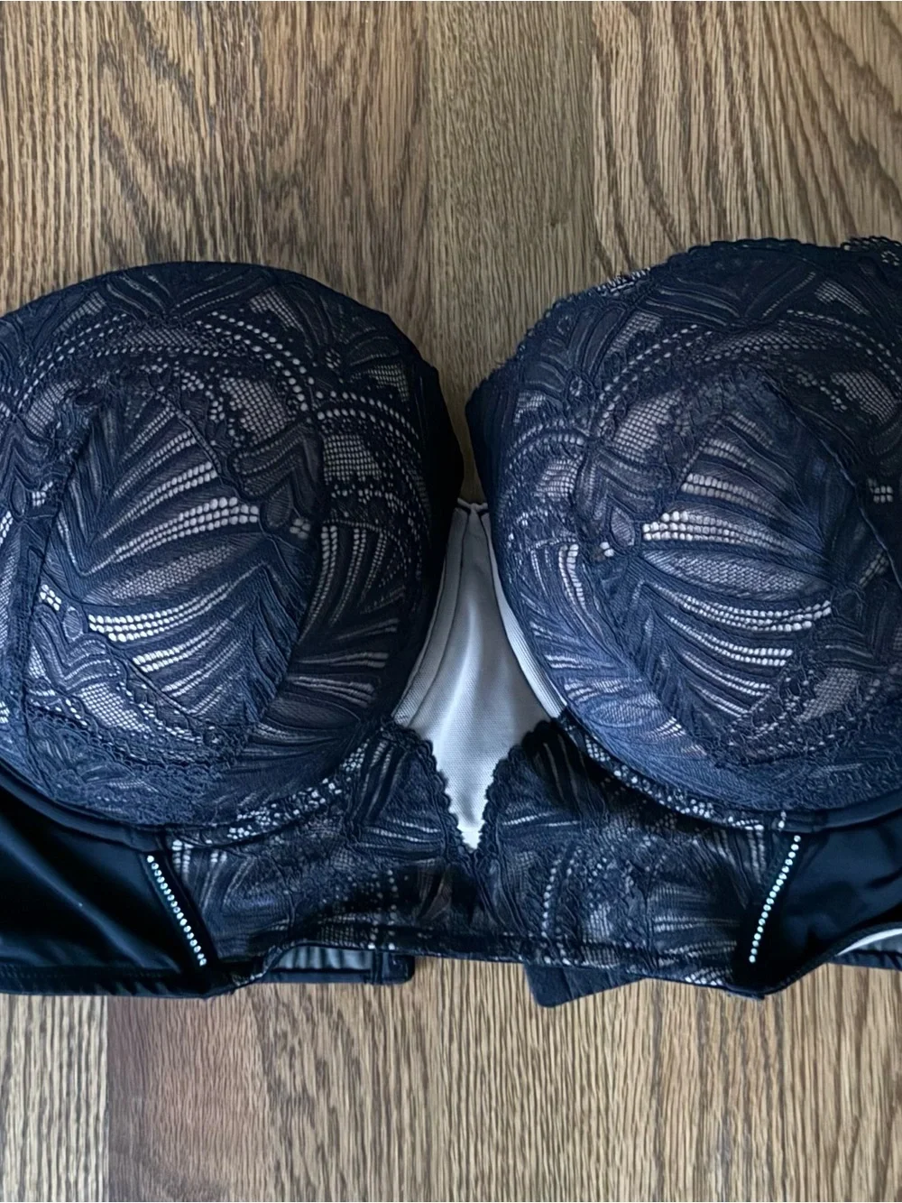 Torrid 46DD Black Strapless Underwire Lace Bra Wide Band Women’s